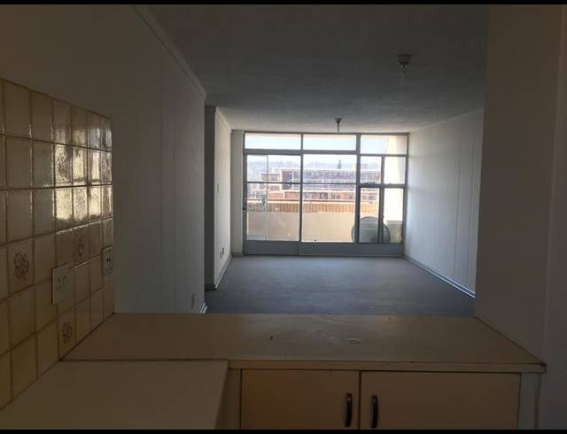 2 BEDROOM APARTMENT FOR SALE IN SUNNYSIDE